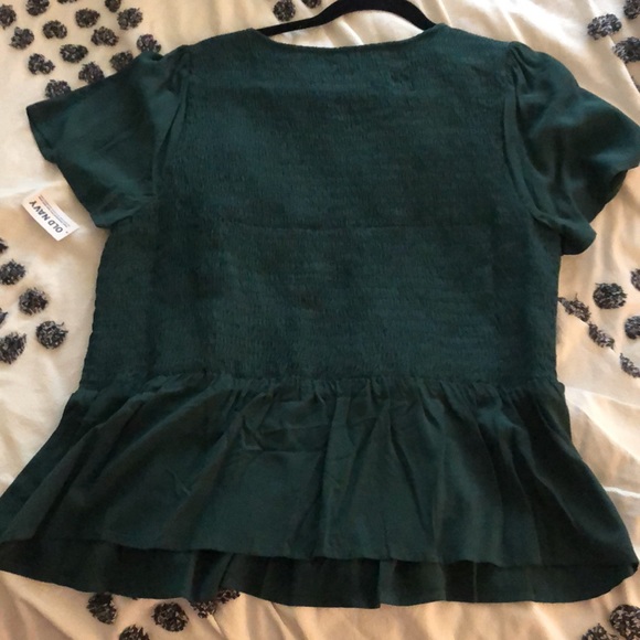 Emerald Green Top. New with Tags. Size XL - Picture 3 of 3